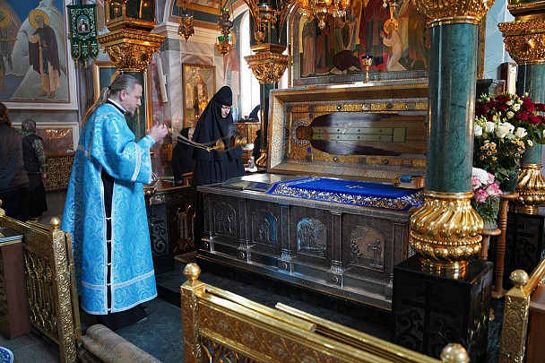 Дивеево к мощам Серафима Саровского